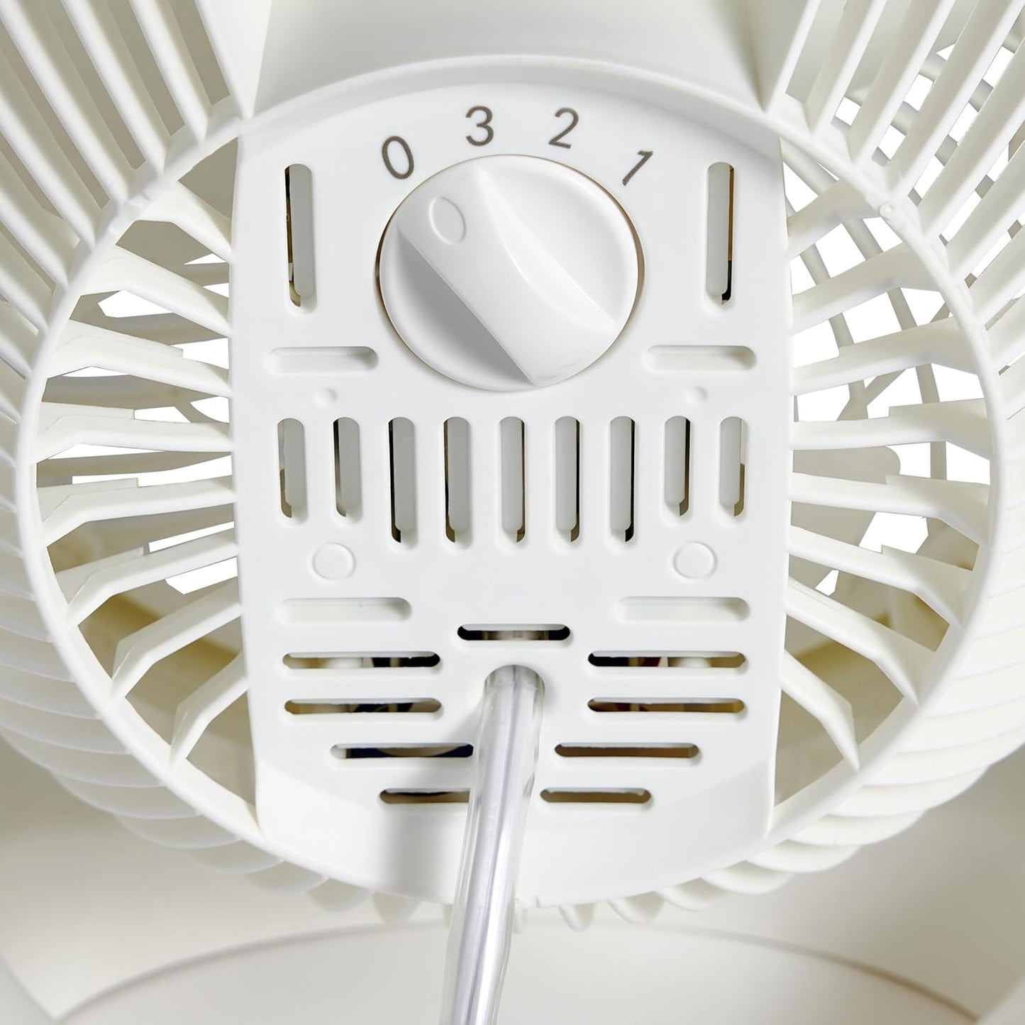 Portable Desk Fan, 7 Inch Quiet Operation Cooling, 3 Speed Settings, 90° Variable Tilt, 15.49 X 27.3 X 27.69 Cm, White